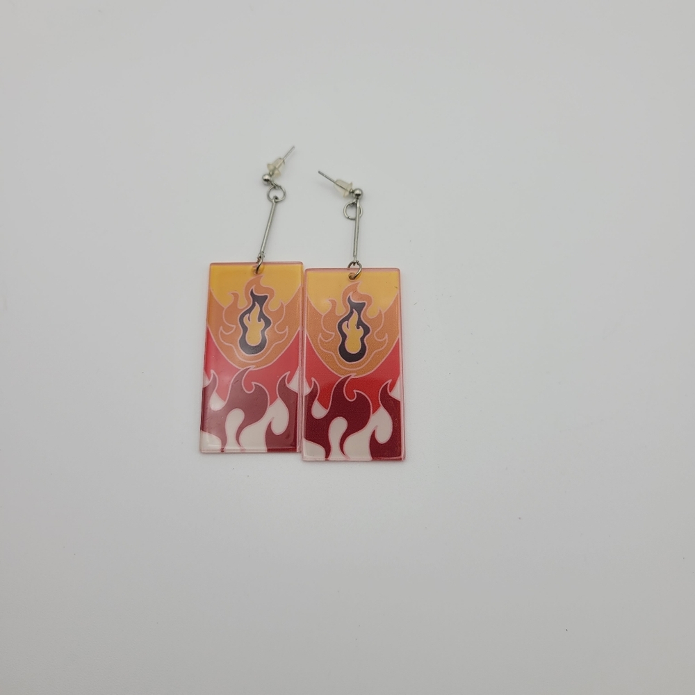 Flame Design Rectangular Earrings - Picture 3 of 5